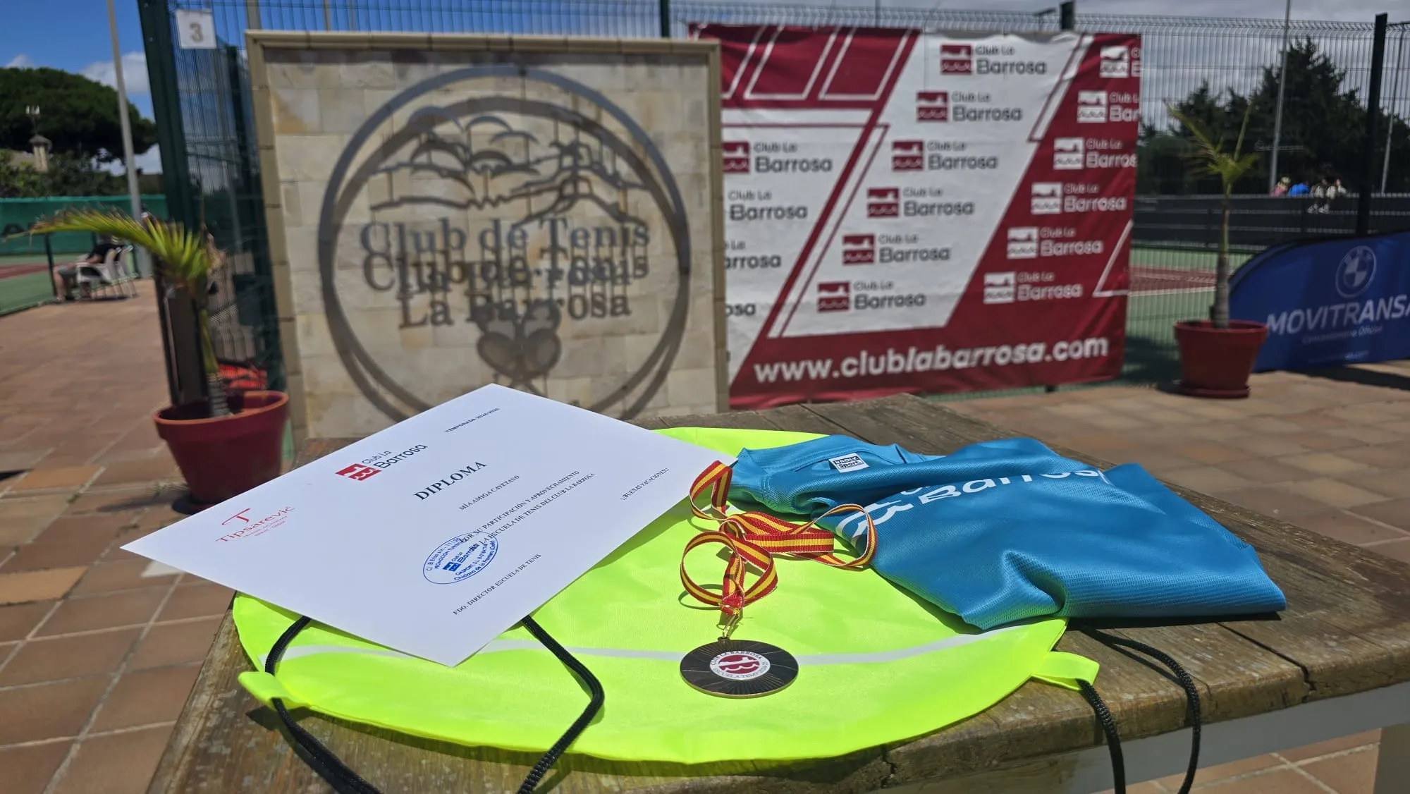 Escuela de Tenis del Club La Barrosa, clausula de temporada