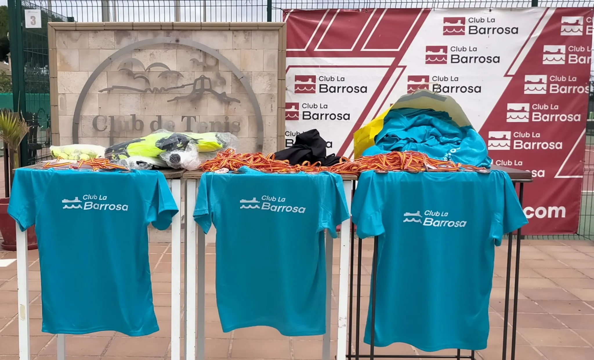 Escuela de Tenis del Club La Barrosa, clausula de temporada