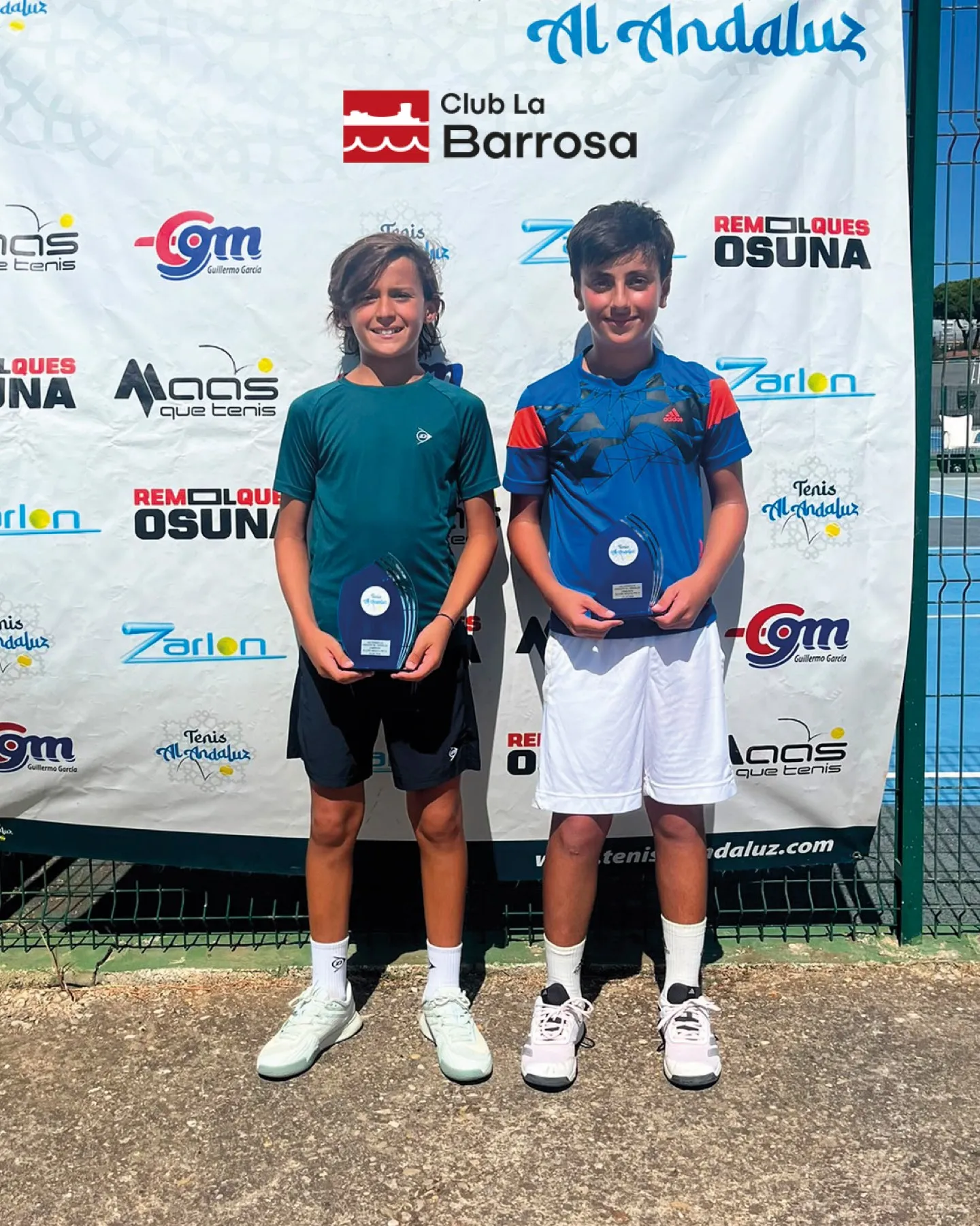 Campeón y finalista alevín masculino A en la entrega de trofeos del circuito