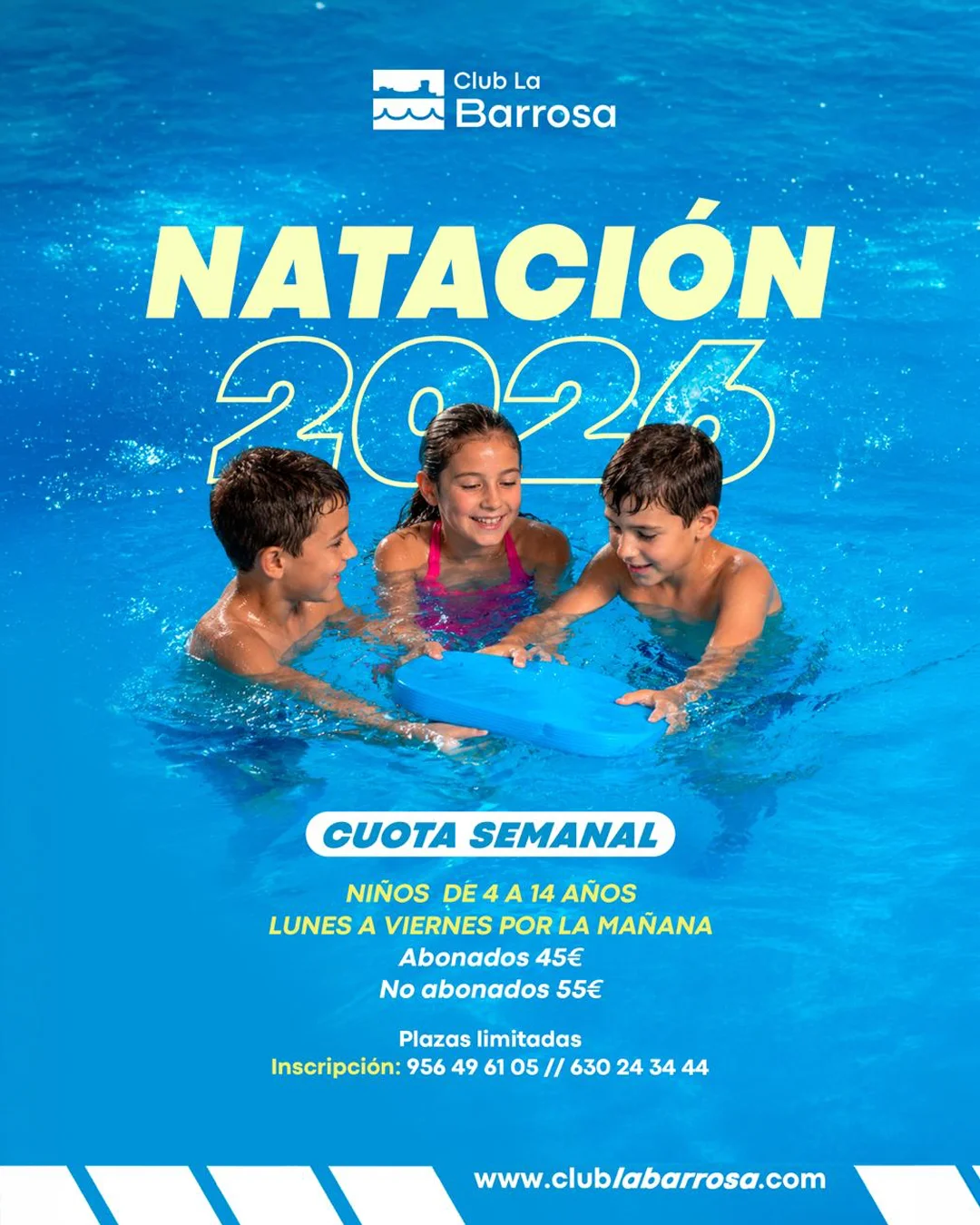 Cartel del curso de natación 2026 de Club La Barrosa con tres niños en la piscina